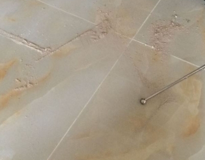 额济纳旗瓷砖空鼓维修公司分享粘合剂选择不当在瓷砖铺贴过程中可能导致以下问题